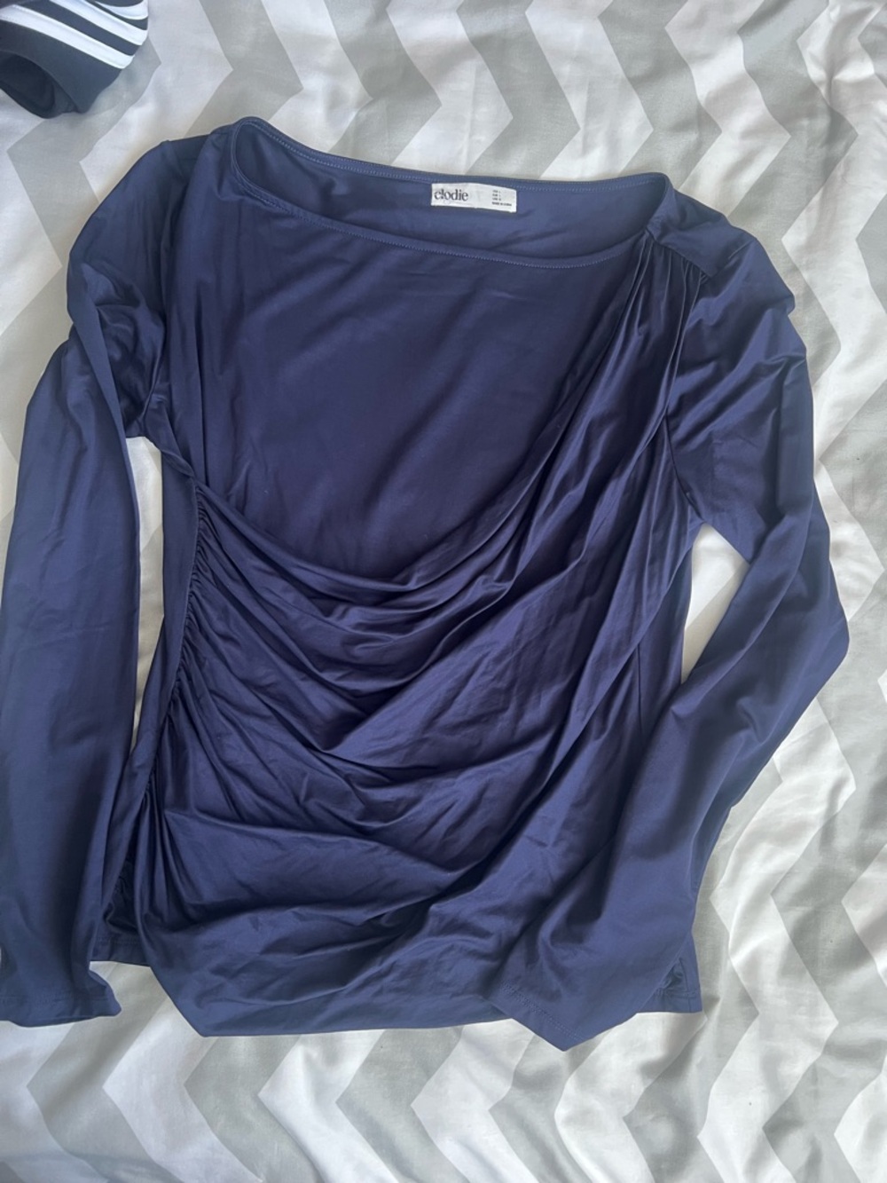 Elodie women’s long sleeve top